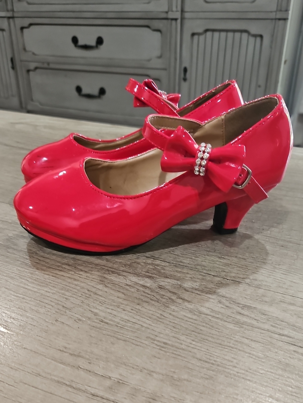 Link Girls Red Patent Mary Jane Heels with Bow Accent size 1